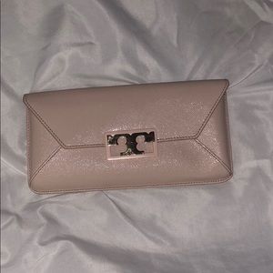 GIGi leather Tory Burch clutch